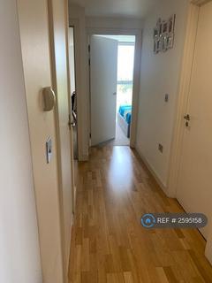 2 bedroom flat to rent, Elm Road, Wembley, HA9