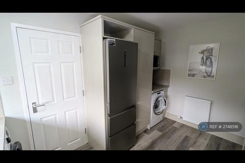 4 bedroom maisonette to rent, Burscough Street, Ormskirk, L39