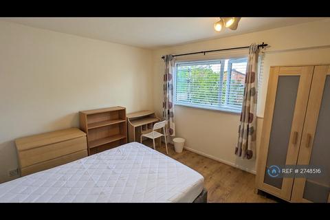 4 bedroom maisonette to rent, Burscough Street, Ormskirk, L39