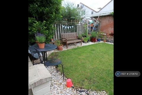 3 bedroom terraced house to rent, Grove Park Terrace, Bristol, BS16