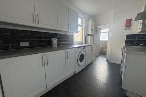 3 bedroom terraced house to rent, Copenhagen Road, Gillingham