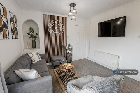 2 bedroom semi-detached house to rent, Catalina Drive, Poole, BH15