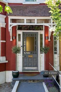undefined, North Finchley, North Finchley, N12