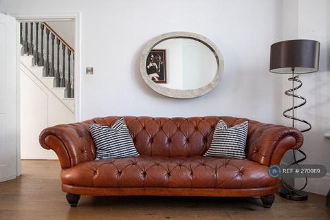 undefined, North Finchley, North Finchley, N12