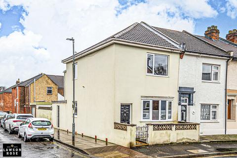 2 bedroom end of terrace house for sale, Dunbar Road, Southsea