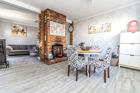 2 bedroom end of terrace house for sale, Dunbar Road, Southsea