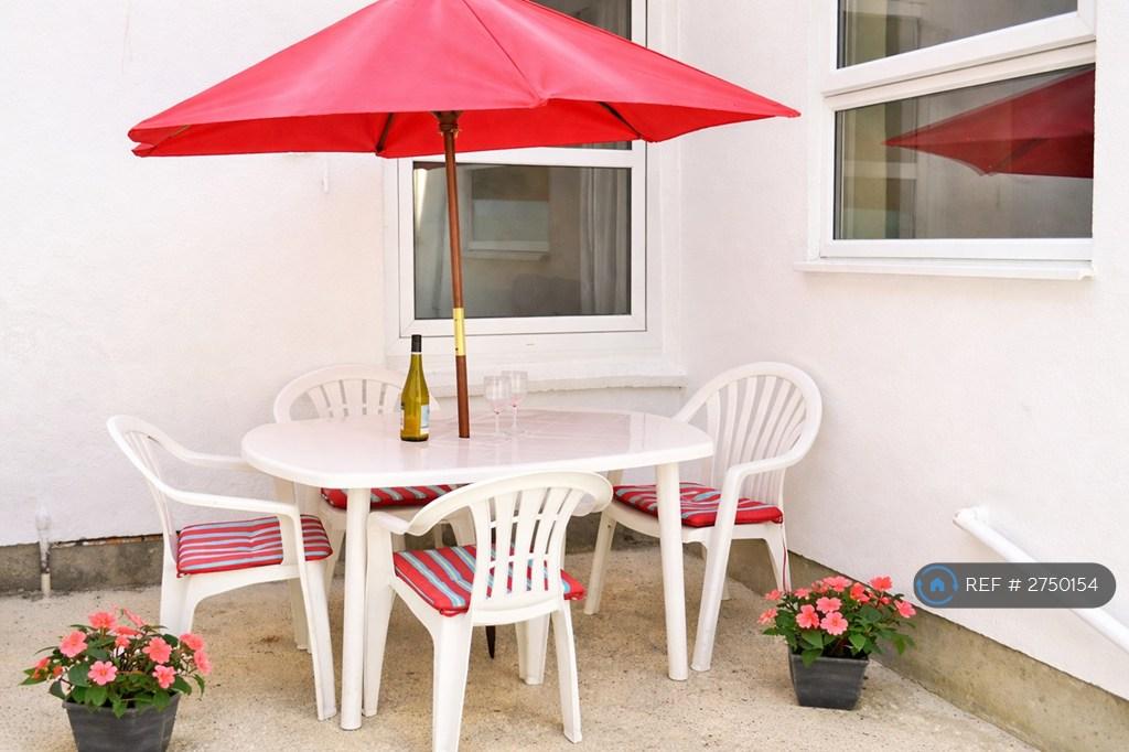 Outdoor Seating