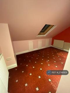 4 bedroom semi-detached house to rent, Lloyds Villas, London, E6
