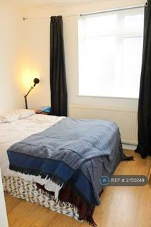 2 bedroom flat to rent, Montenotte Road, London, N8
