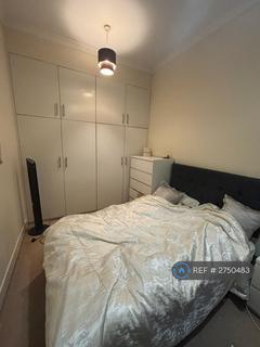 2 bedroom flat to rent, Wandsworth Road, London, SW8