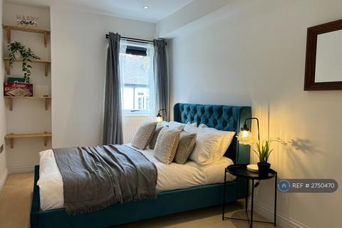 1 bedroom flat to rent, East Road, Welling, DA16