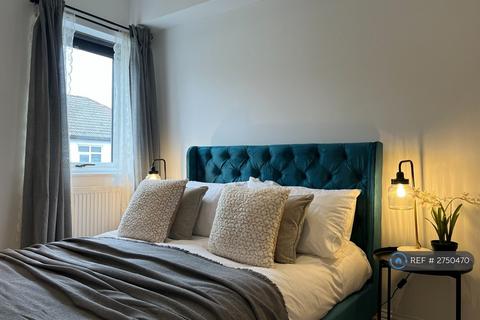 1 bedroom flat to rent, East Road, Welling, DA16
