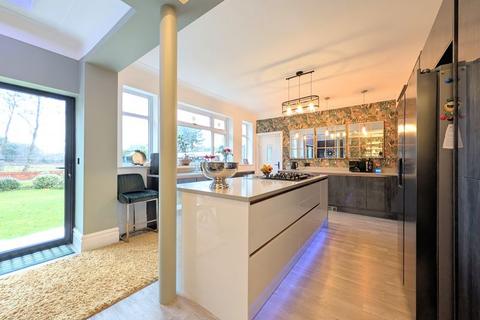 4 bedroom property to rent, Golf Open 2026 - Windy Harbour Road, Southport - Sleeps 8