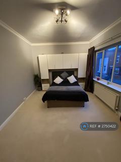 1 bedroom in a house share to rent, Strawberry Avenue, Leeds, LS25