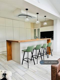 5 bedroom semi-detached house to rent, Arundel Avenue, London, SM4