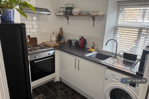 1 bedroom terraced house to rent, Hulley Place, Macclesfield, SK10