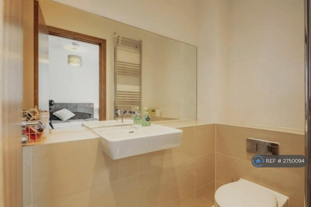 Bedroom 2 Ensuite