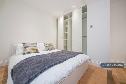 Studio to rent, Dorset Square, London, NW1