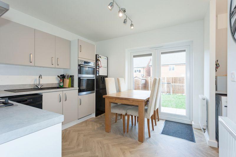 Kitchen diner