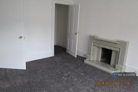 2 bedroom flat to rent, Highholm Street, Port Glasgow, PA14