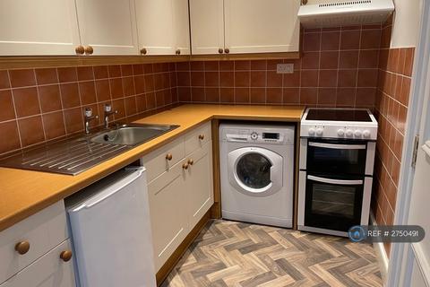 1 bedroom flat to rent, Lincombe Hill Road, Torquay, TQ1