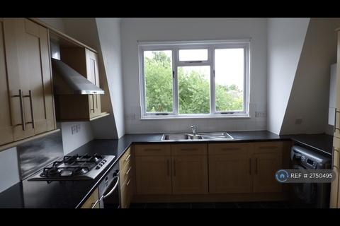 2 bedroom flat to rent, Woodville Road, London, W5