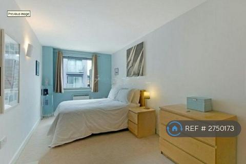 1 bedroom in a flat share to rent, Ensuite, London, SE13
