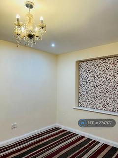 4 bedroom end of terrace house to rent, Lindisfarne Road, Dagenham, RM8