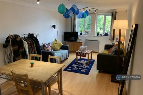 2 bedroom flat to rent, Broomfield Lodge, Leeds, LS6