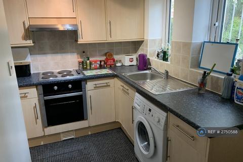 2 bedroom flat to rent, Broomfield Lodge, Leeds, LS6