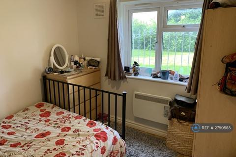2 bedroom flat to rent, Broomfield Lodge, Leeds, LS6