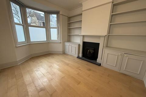 2 bedroom ground floor maisonette to rent, Waldron Road Earlsfield SW18 3TB