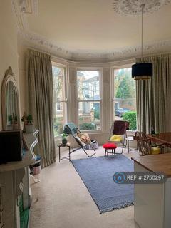 2 bedroom flat to rent, Hanbury Road, Bristol, BS8