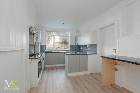 4 bedroom detached house for sale, Shelbourne Road, Bournemouth BH8