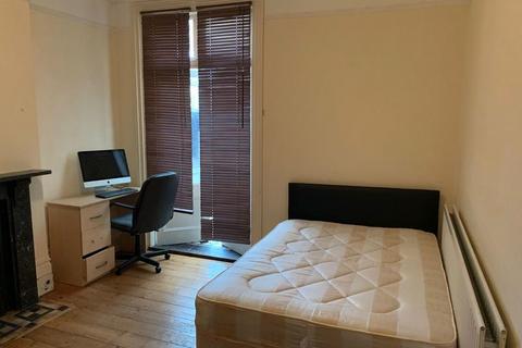 1 bedroom semi-detached house to rent, Cowley Road, Uxbridge