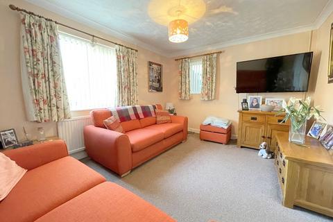 3 bedroom semi-detached house for sale, Prince Philip Road, Colchester, CO2
