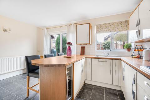 3 bedroom semi-detached house for sale, Wetherby Gardens, Bletchley, Milton Keynes