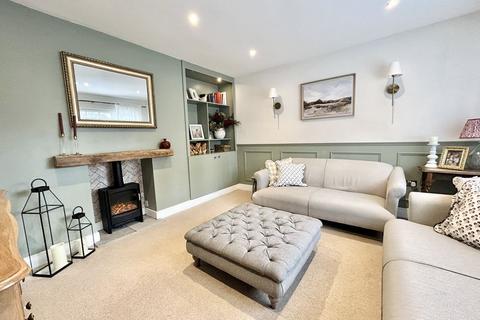 4 bedroom semi-detached house for sale, Summerleys, Edlesborough