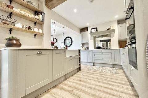4 bedroom semi-detached house for sale, Summerleys, Edlesborough