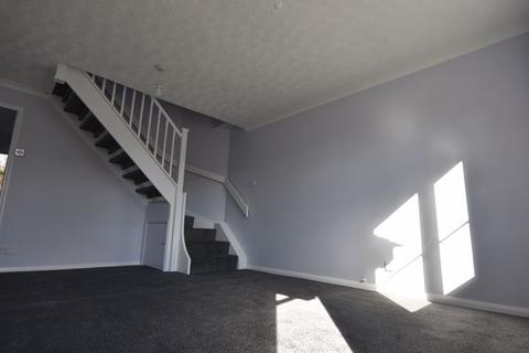 2 bedroom terraced house to rent, Priors Drive, Old Catton, Norwich, NR6