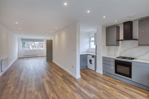 5 bedroom semi-detached house for sale, Groveland Way, New Malden