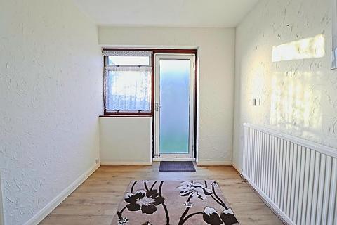 2 bedroom bungalow for sale, Handel Road, Canvey Island