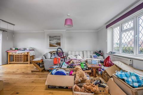 3 bedroom terraced house for sale, Manor Road, Southbourne