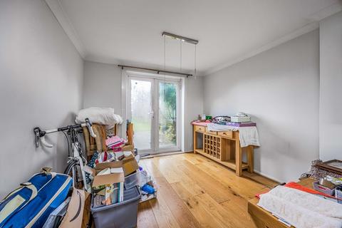 3 bedroom terraced house for sale, Manor Road, Southbourne