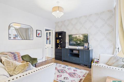 2 bedroom terraced house for sale, Shaw Road, Oldham OL2