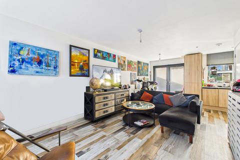 2 bedroom end of terrace house for sale, Eastview, Chatham