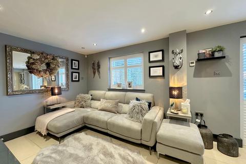 4 bedroom detached house for sale, Cox Close, Shenley, WD7