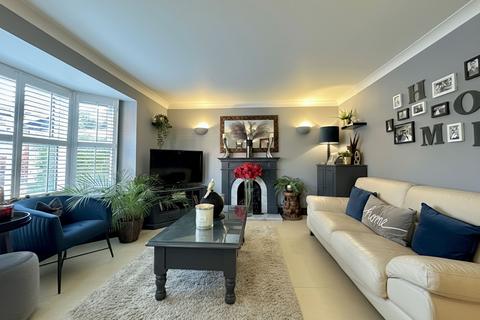 4 bedroom detached house for sale, Cox Close, Shenley, WD7