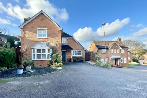 4 bedroom detached house for sale, Cox Close, Shenley, WD7