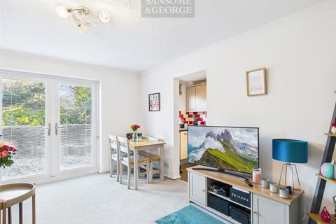 undefined, Holly Close, Bramley, Tadley, Hampshire, RG26